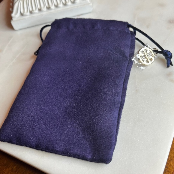 Tory Burch Blue Velvet Drawstring Jewelry Pouch w/Gold Logo Accent (New) - Picture 4 of 5